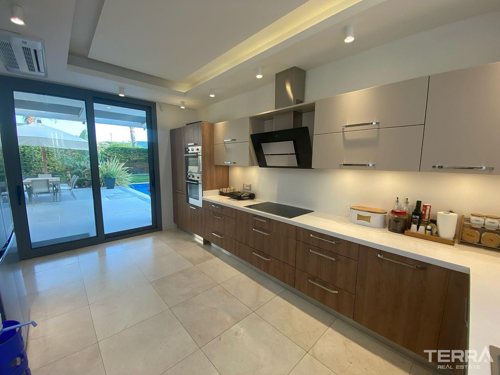 Detached Villa for Sale in Çeşme, İzmir, Turkey - 111213