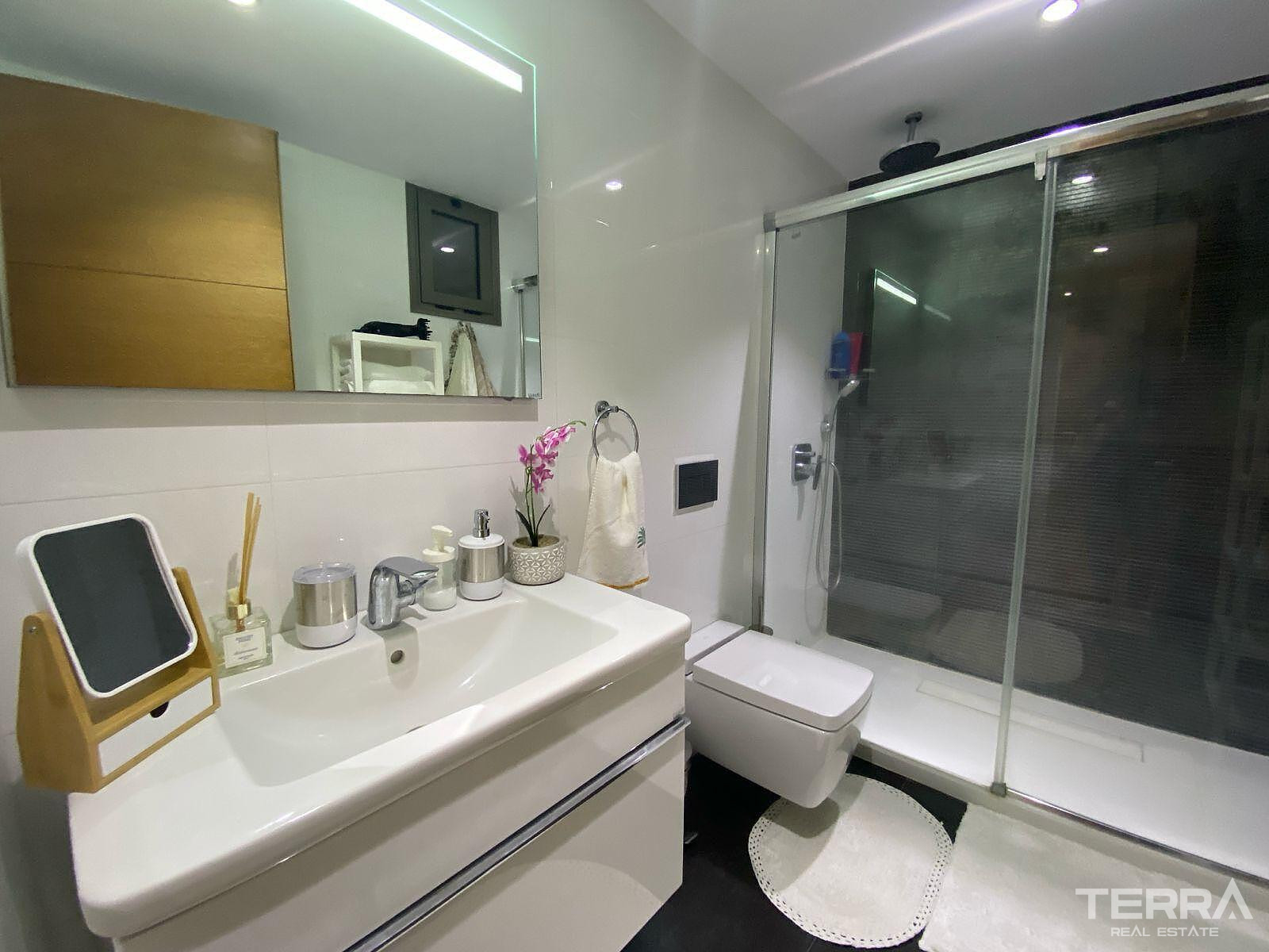 Detached Villa for Sale in Çeşme, İzmir, Turkey - 111229