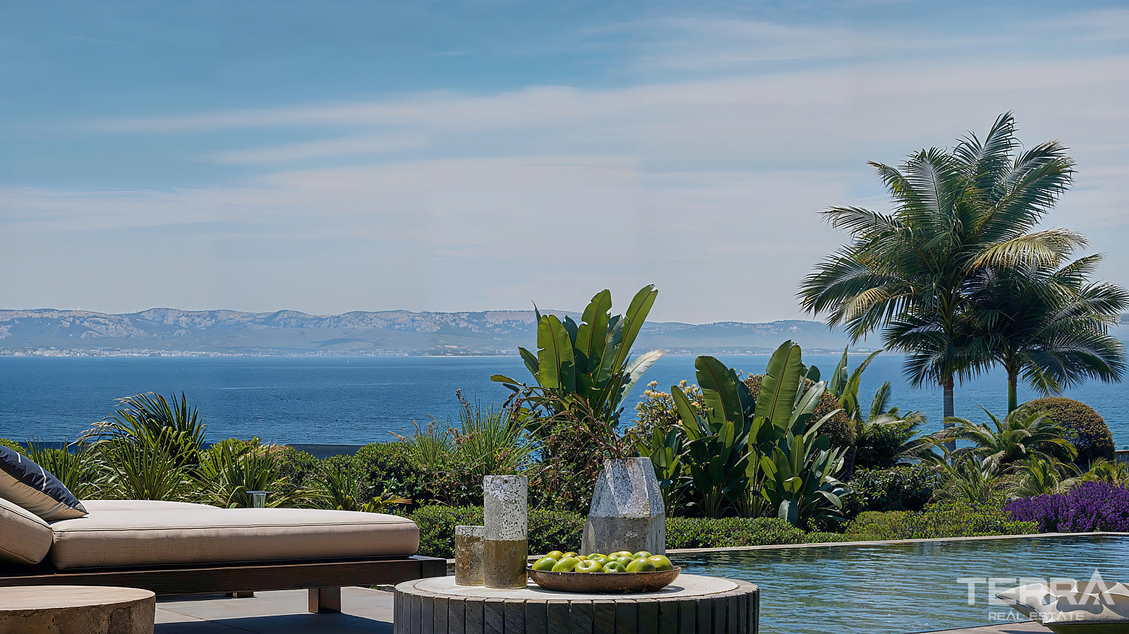 Seafront Villas for Sale in Çeşme, İzmir, Turkey - 111262