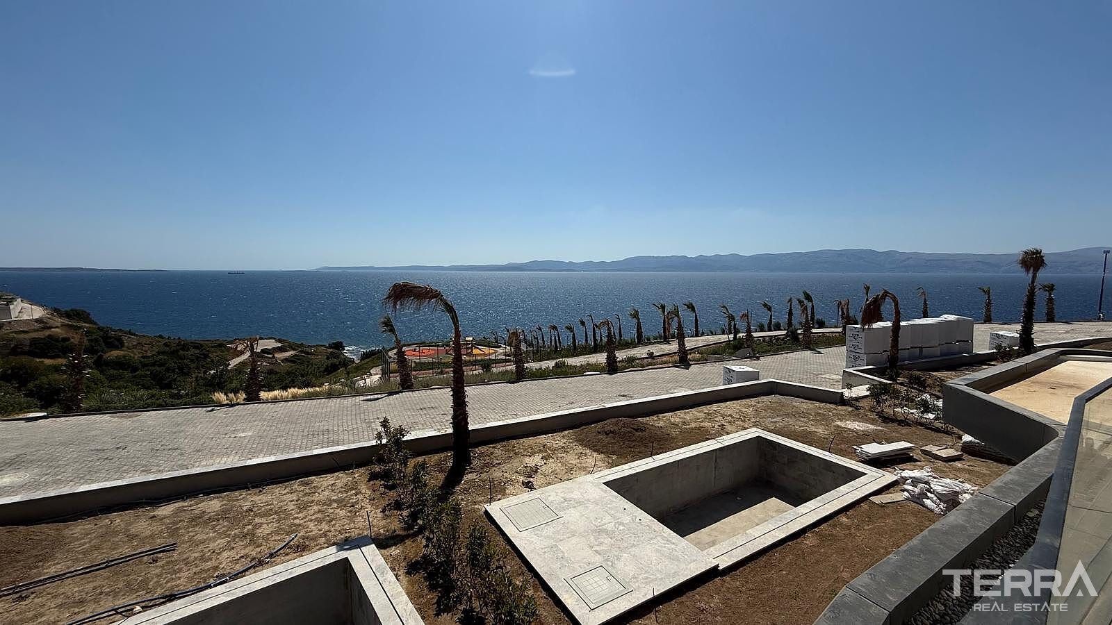 Seafront Villas for Sale in Çeşme, İzmir, Turkey - 111268