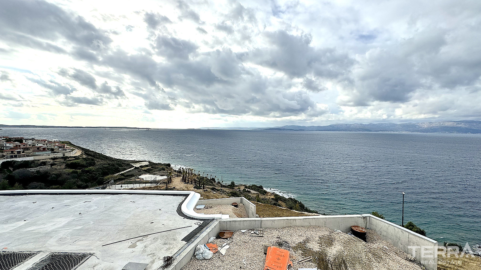 Seafront Villas for Sale in Çeşme, İzmir, Turkey - 111272