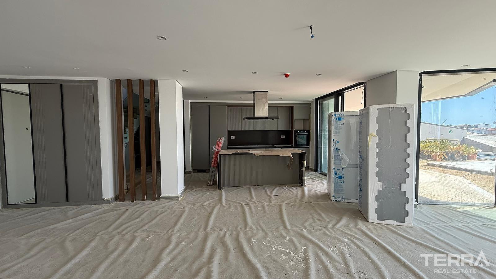 Seafront Villas for Sale in Çeşme, İzmir, Turkey - 111279