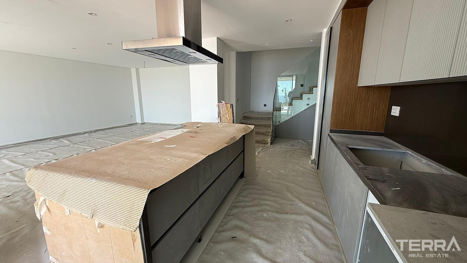 Seafront Villas for Sale in Çeşme, İzmir, Turkey - 111281