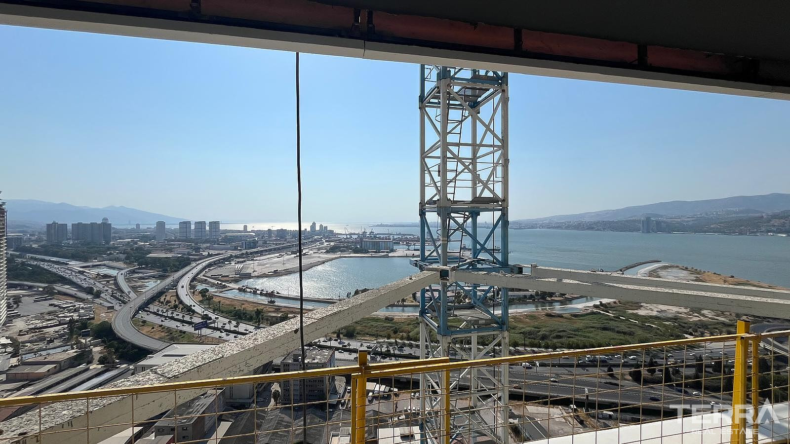 Sea View Apartments for Sale in İzmir, Konak - 111582