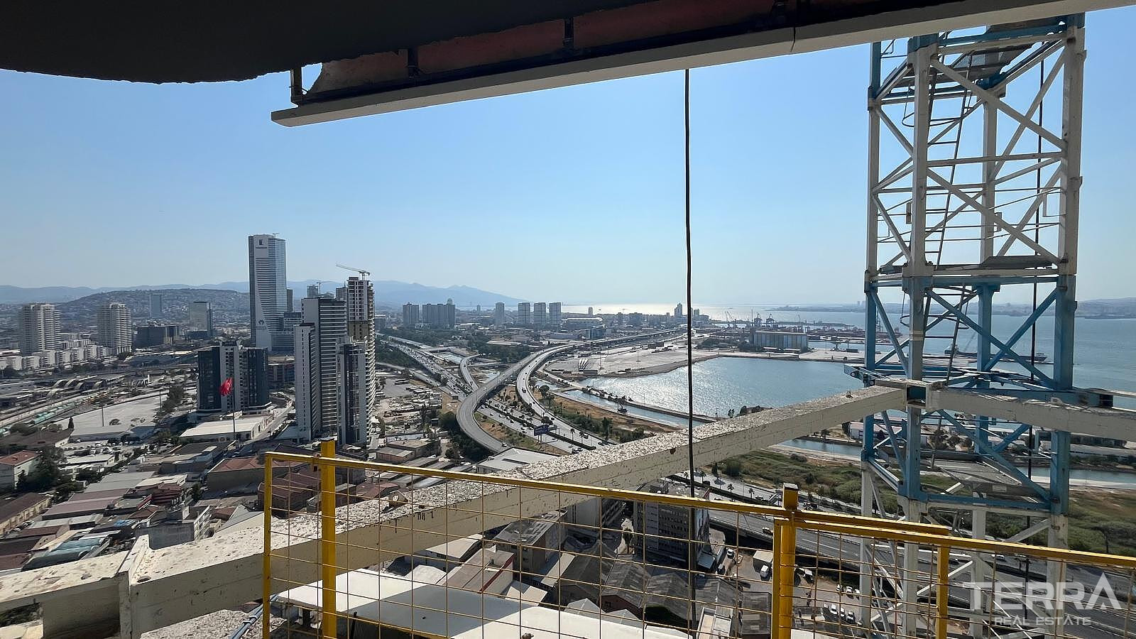 Sea View Apartments for Sale in İzmir, Konak - 111583