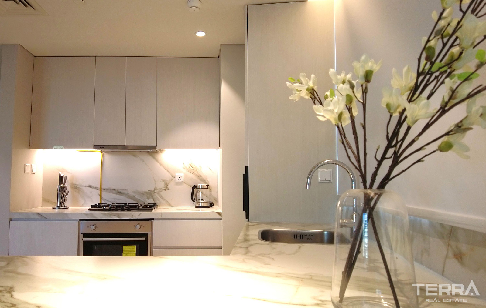 Ready-to-Move-in Apartments for Sale in Dubai Marina, UAE - 111643
