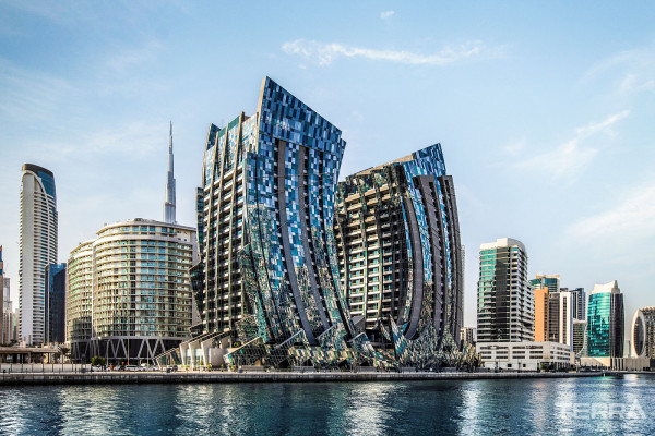 Møblerte leiligheter til salgs ved Business Bay Canal i Dubai