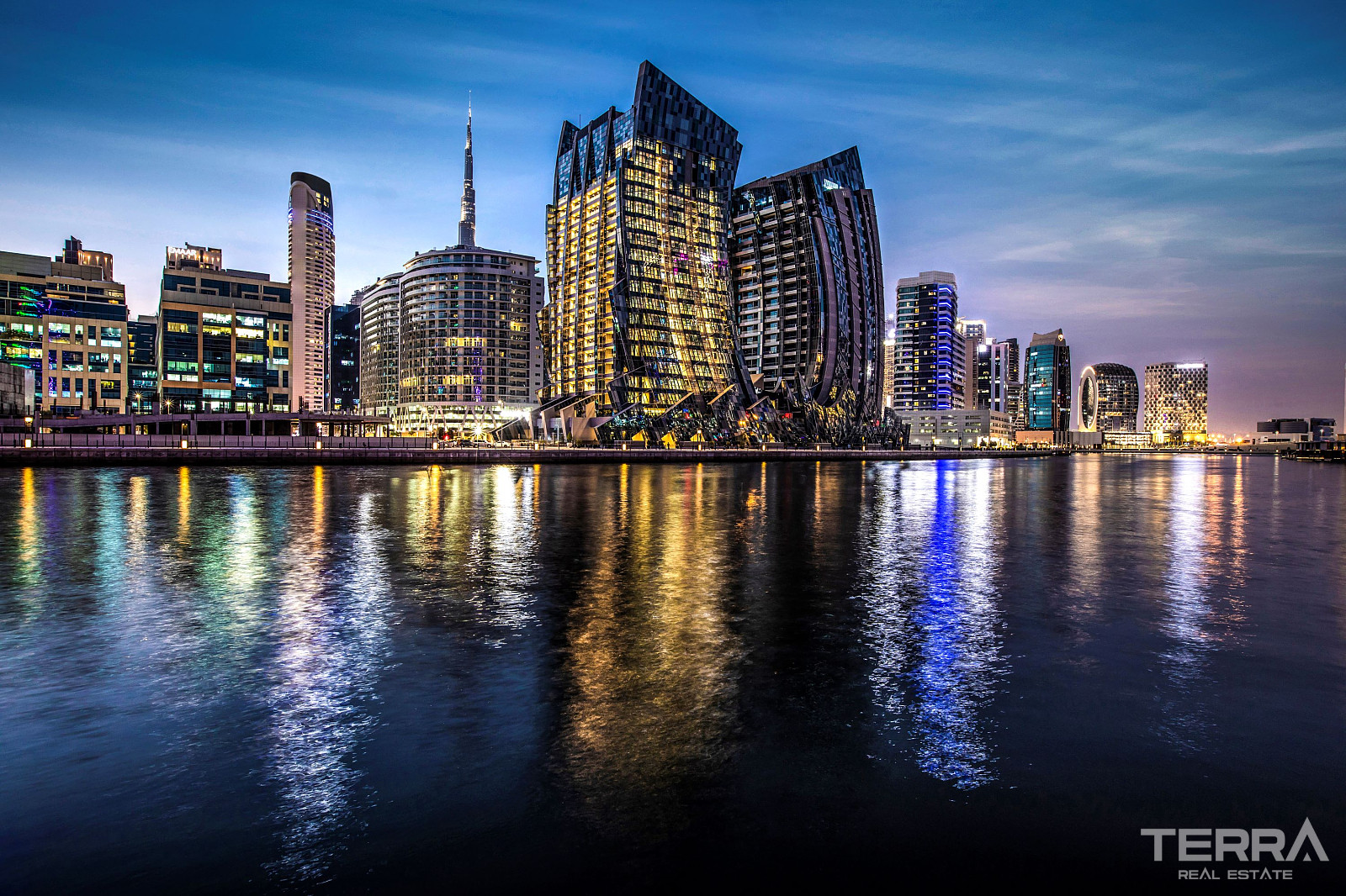 Eksklusive lejligheder til salg ved Business Bay Canal, Dubai - 111725