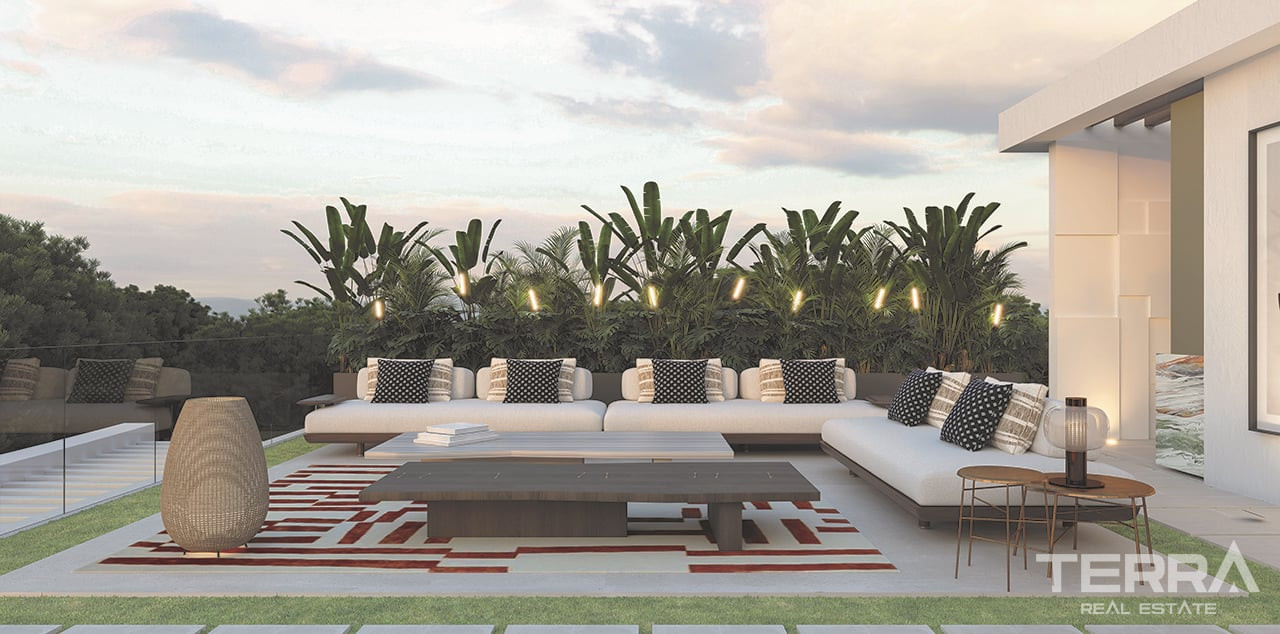 Beachfront Villa for Sale in Marbella, Málaga, Spain - 112165