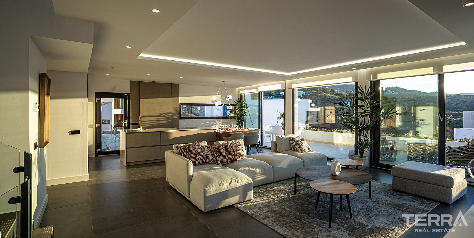 Golf Villas for Sale with Private Pool in Málaga, Mijas - 112351