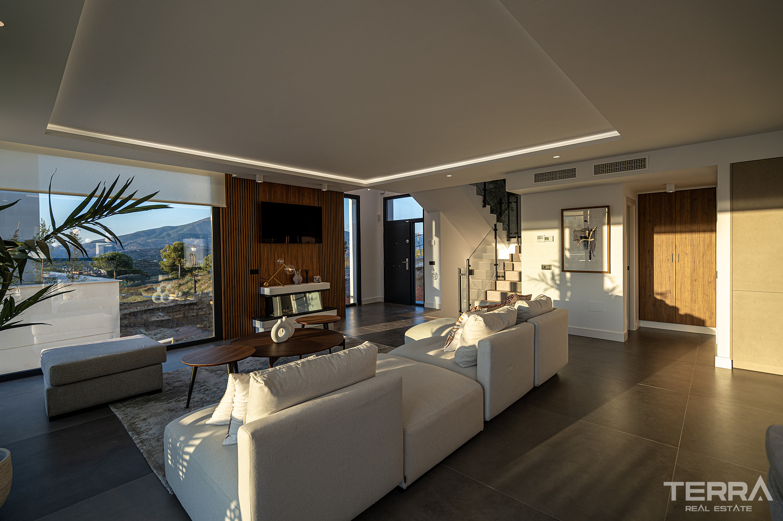 Golf Villas for Sale with Private Pool in Málaga, Mijas - 112354