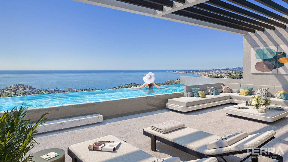 Sea View Villas for Sale in Torremuelle, Benalmádena, Málaga