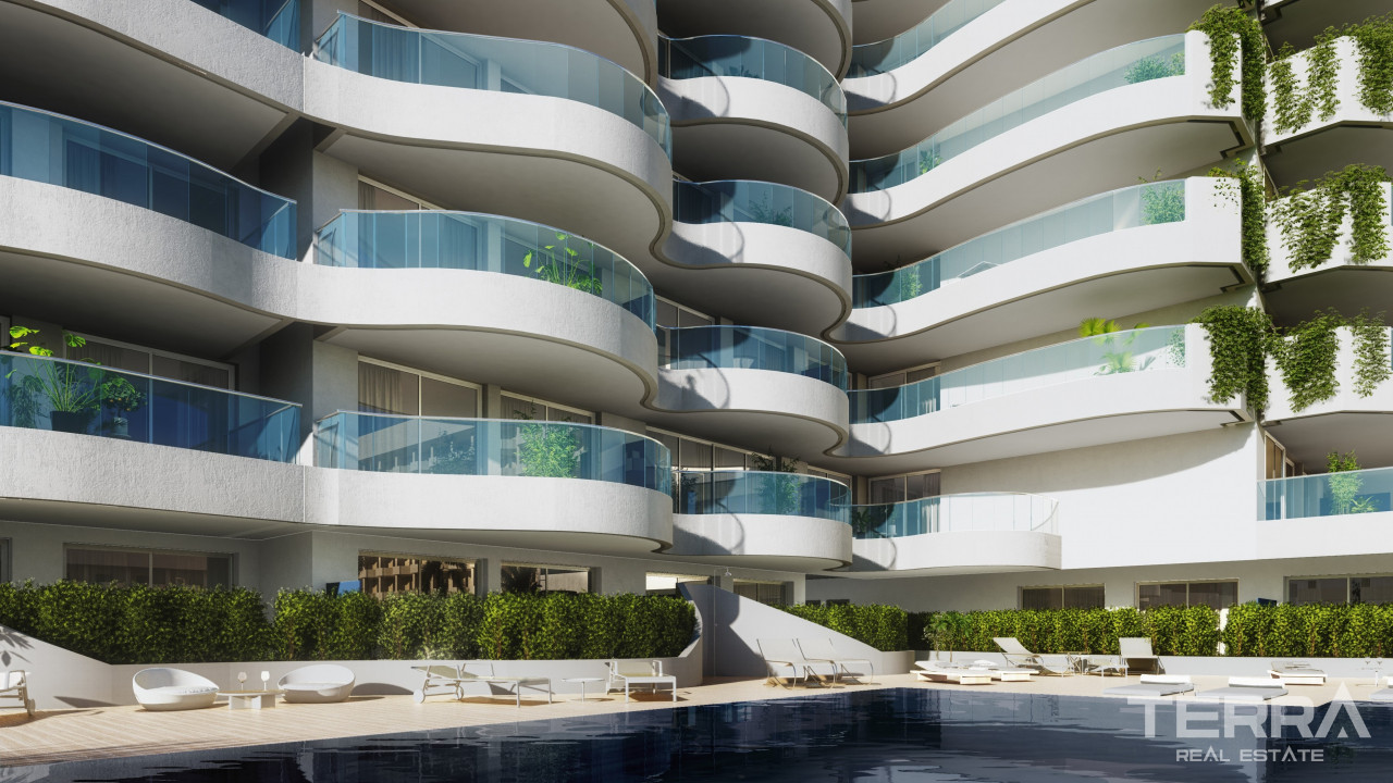 Malaga, Fuengirola'da Plaja Yakın Konumda Satılık Merkezi Daireler - 112502