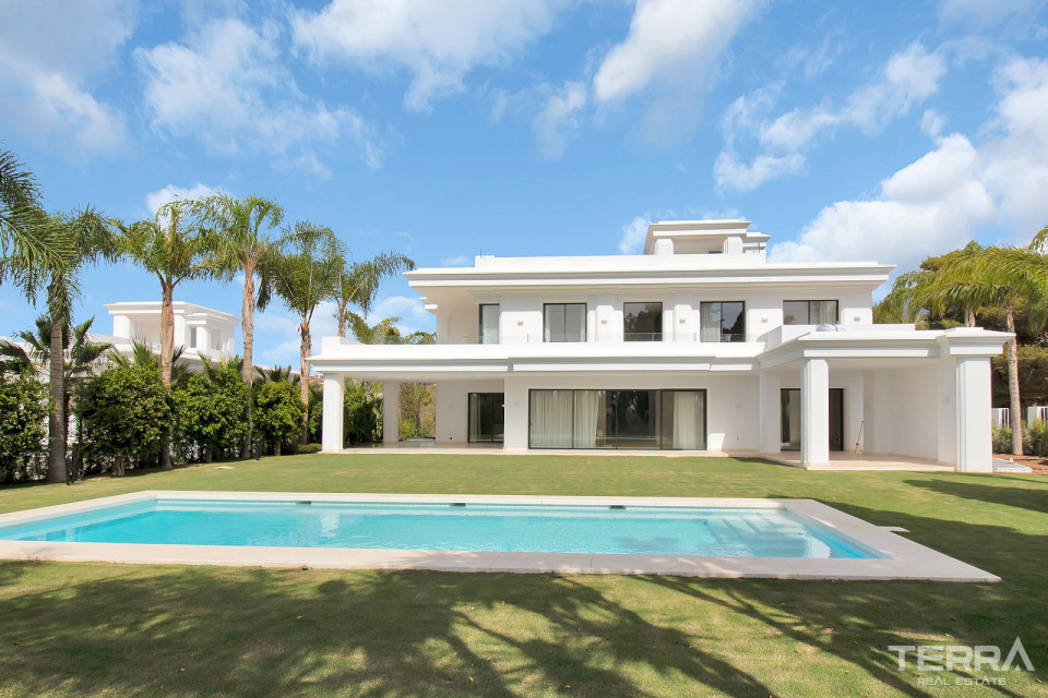Detached Villas for Sale in Marbella, Costa del Sol