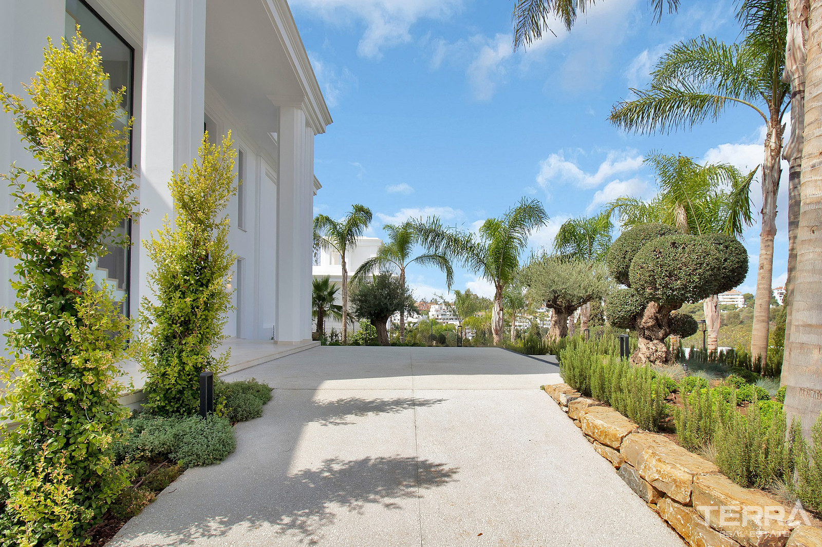 Detached Villas for Sale in Marbella, Costa del Sol - 112512