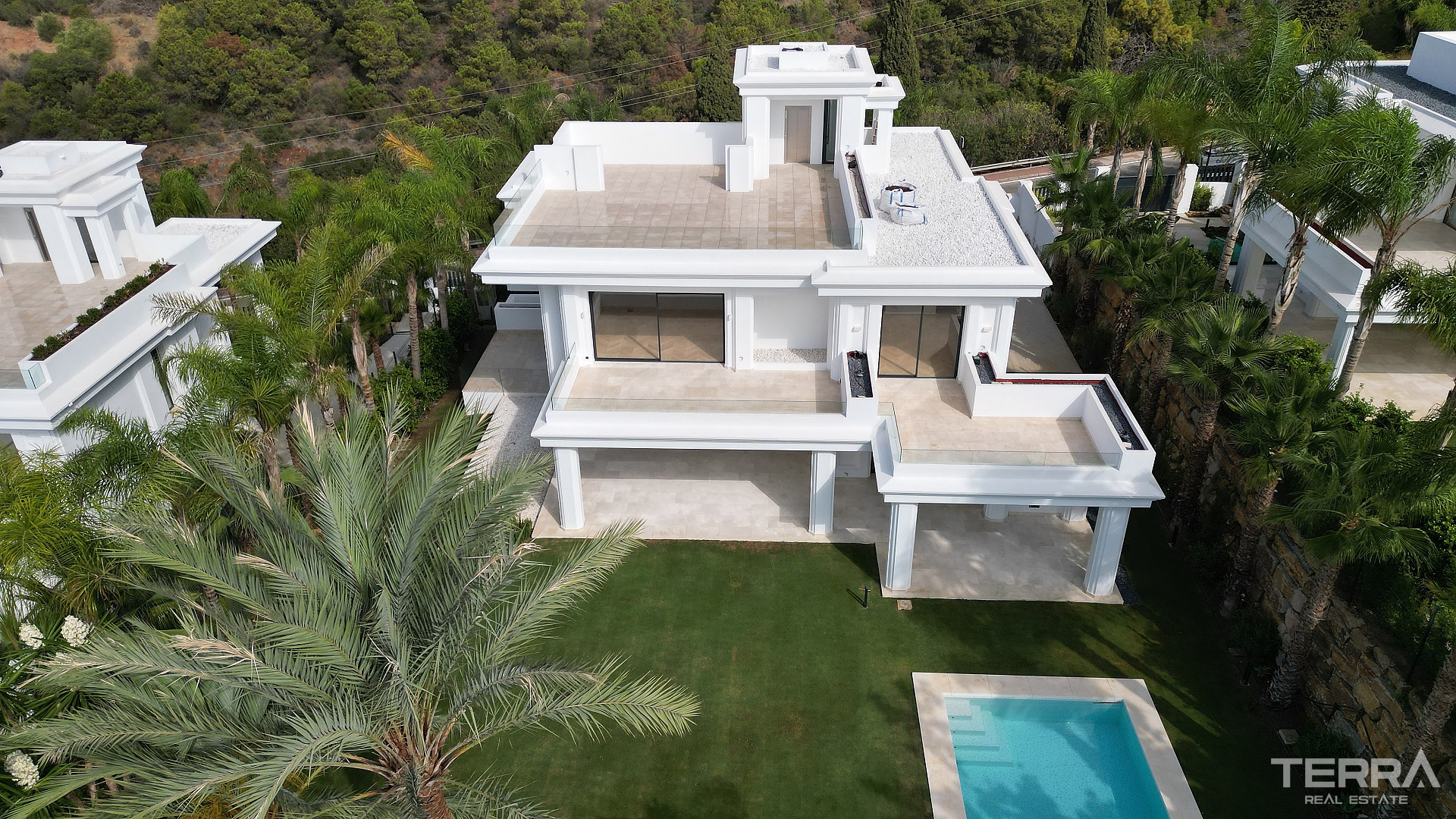 Detached Villas for Sale in Marbella, Costa del Sol - 112522