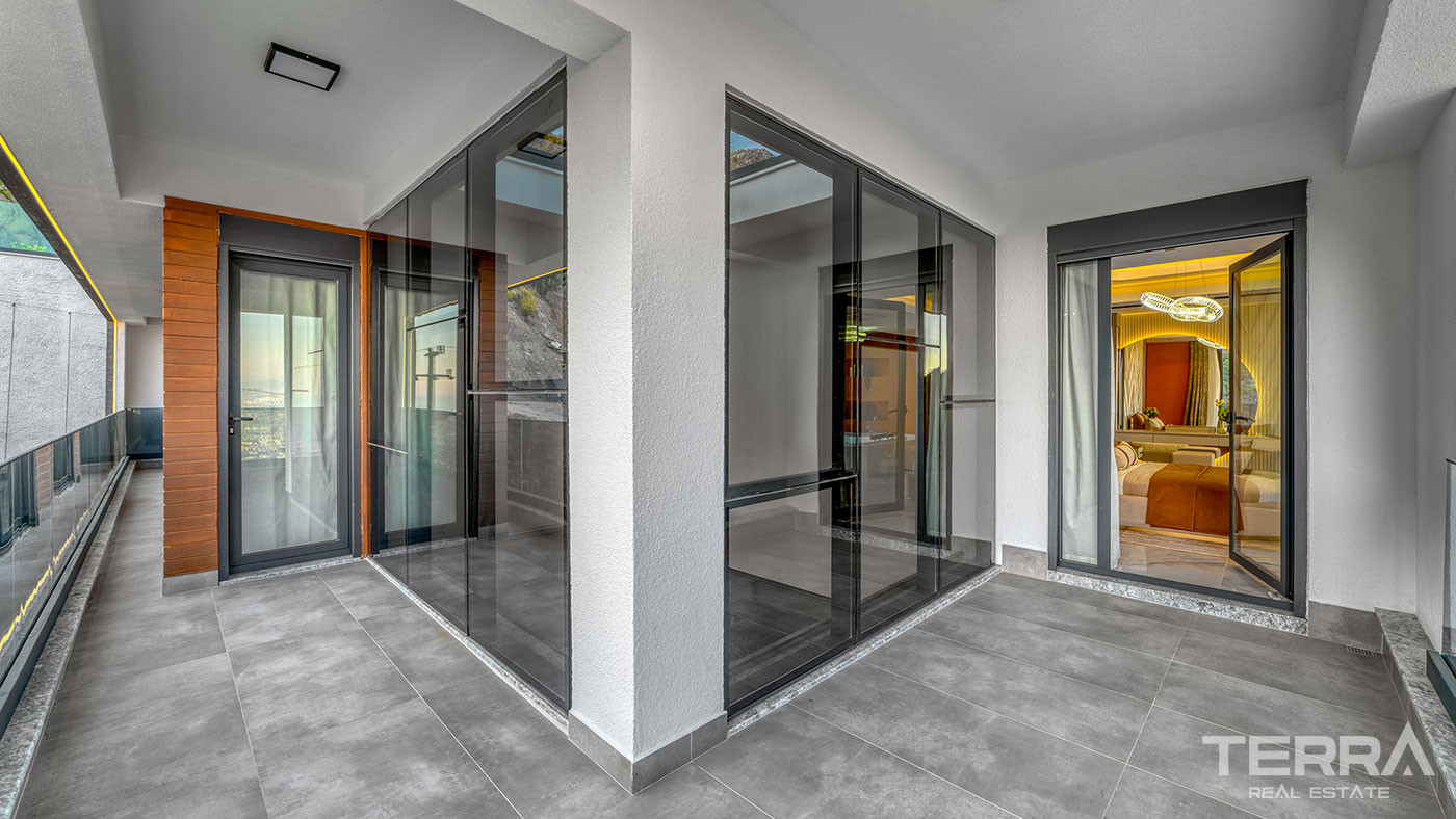 Sea View Villa for Sale in Tepe, Alanya, Turkey - 112993
