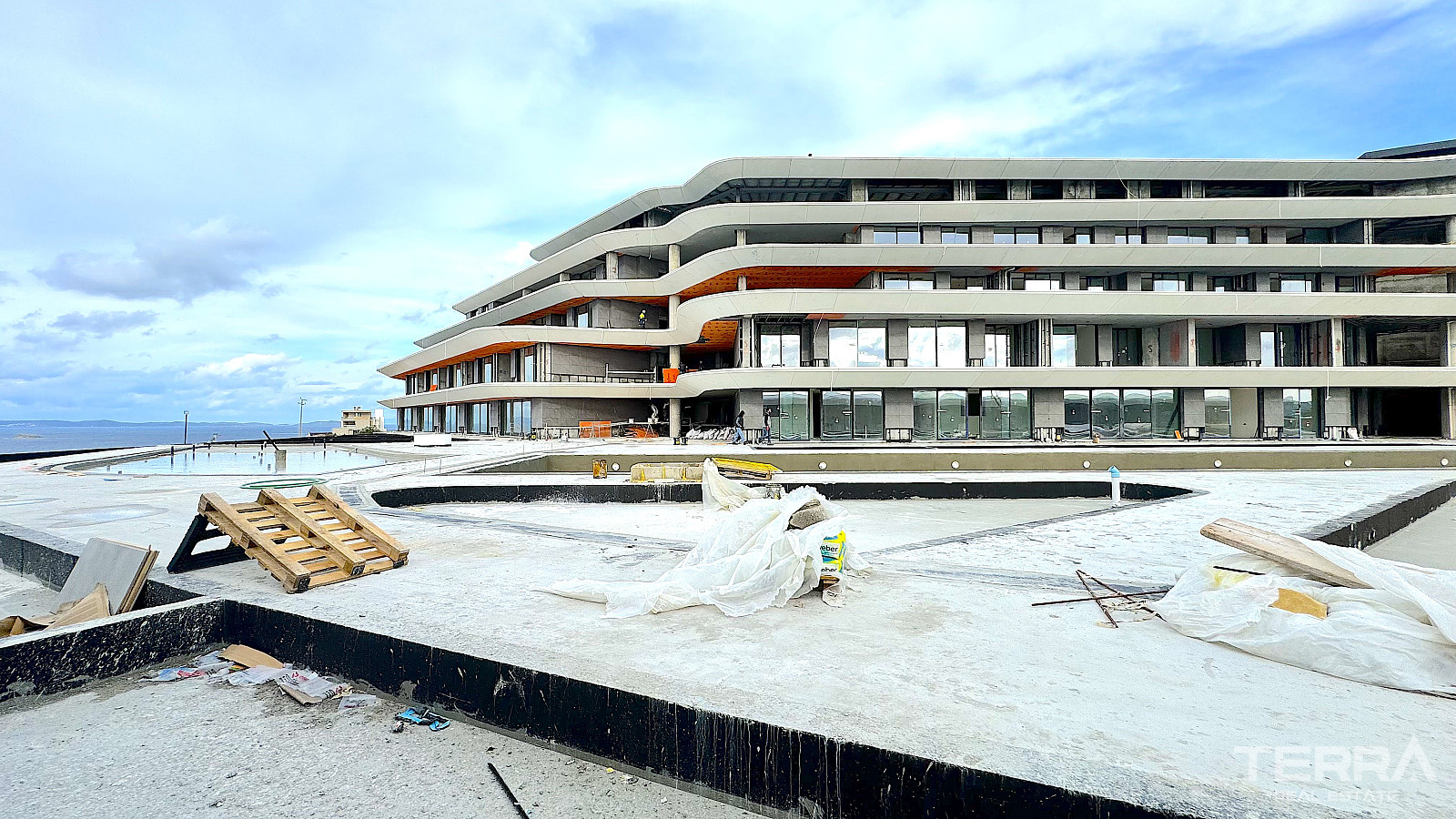 Seafront Apartments for Sale in İzmir, Çeşme, Turkey - 113565