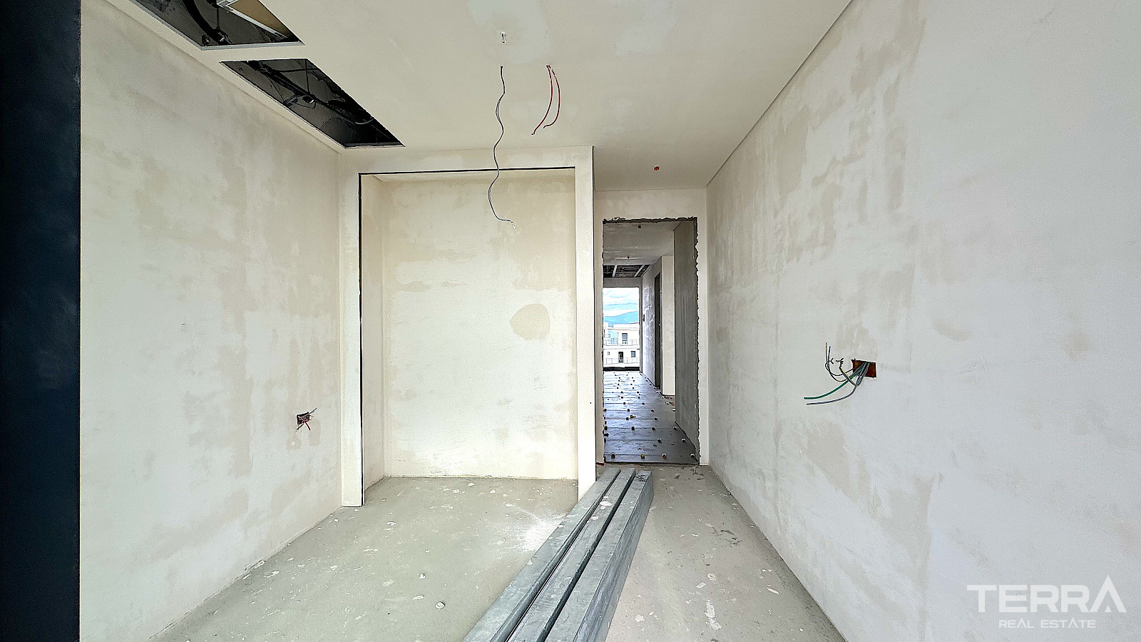 Seafront Apartments for Sale in İzmir, Çeşme, Turkey - 113571