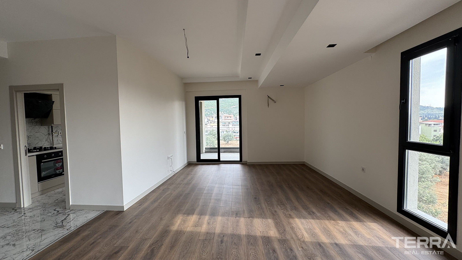 Rummelige lejligheder til salg i Bornova, İzmir, Tyrkiet - 113649
