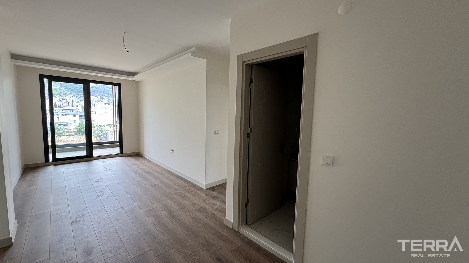 Rummelige lejligheder til salg i Bornova, İzmir, Tyrkiet - 113672
