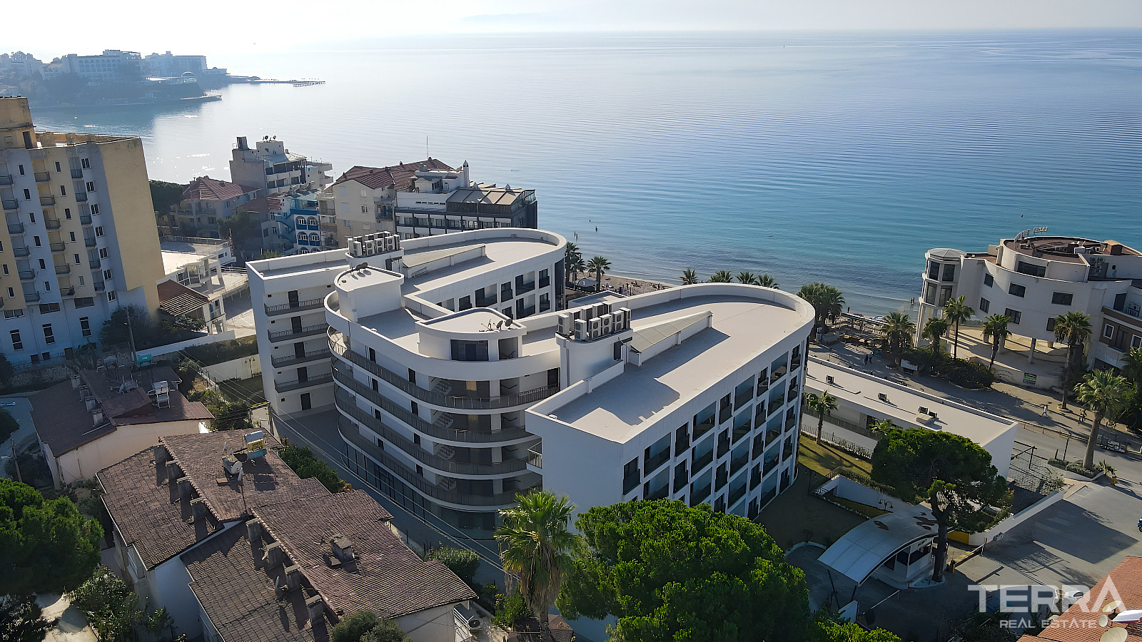 Beachfront Apartment for Sale in Kuşadası, Aydın, Turkey - 113687