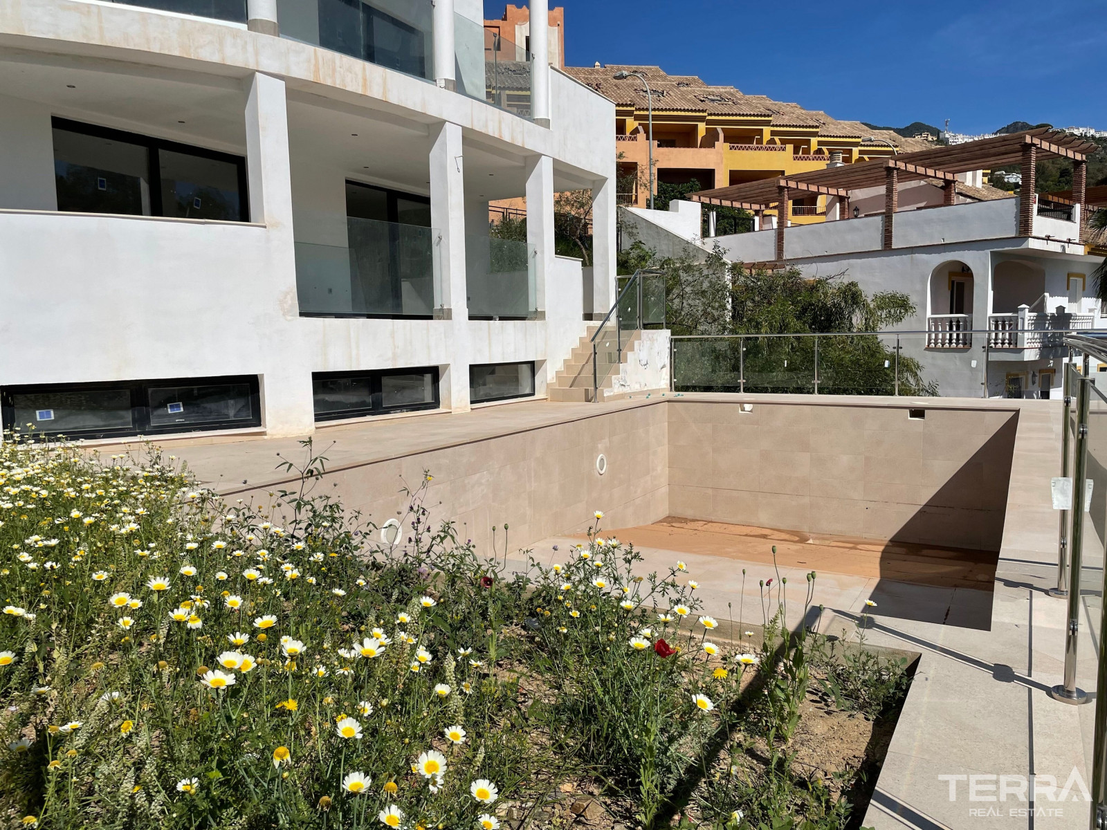 Villaer med havudsigt til salg i Torremuelle, Benalmádena, Spanien - 113765