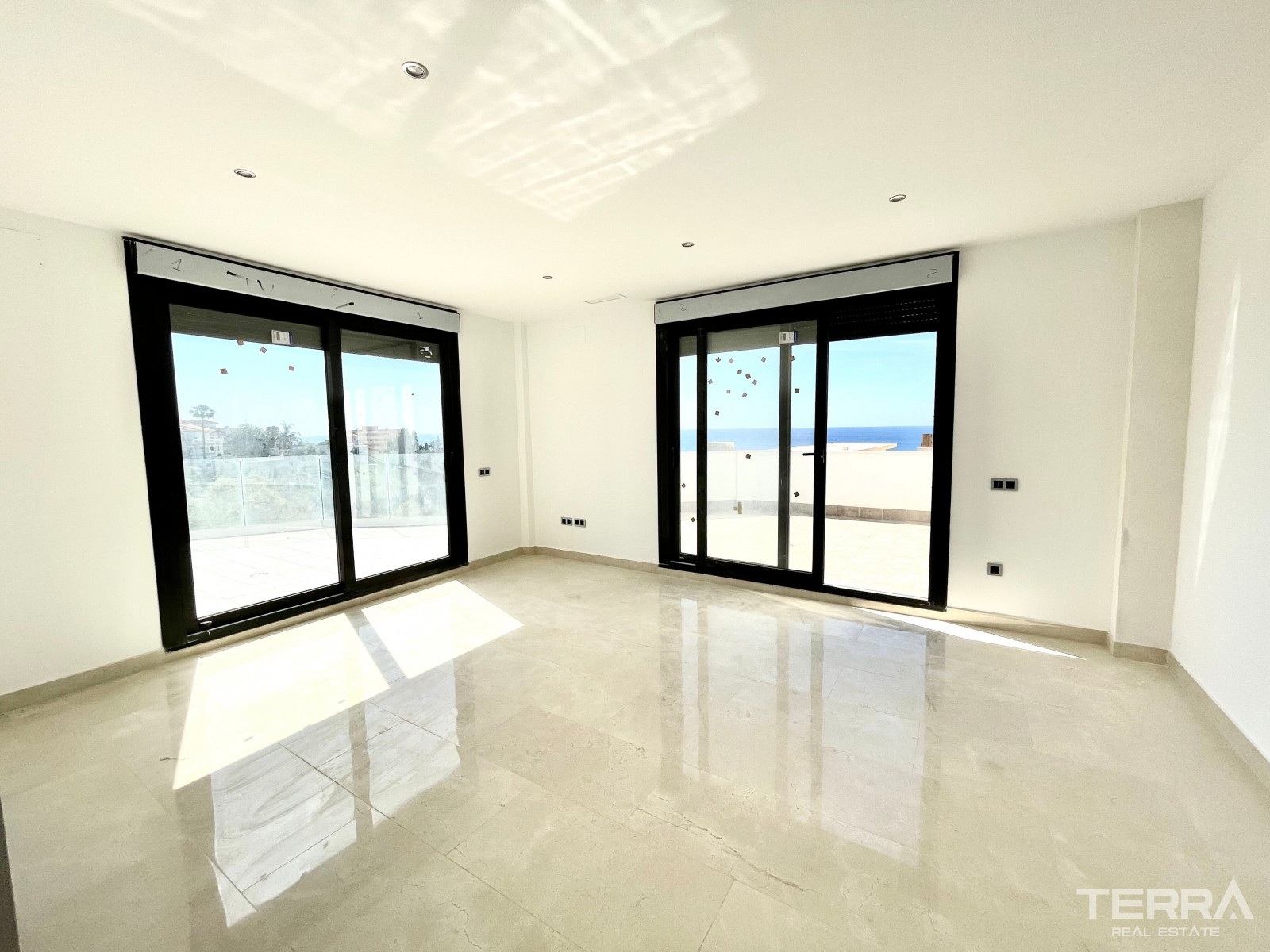 Villaer med havudsigt til salg i Torremuelle, Benalmádena, Spanien - 113769