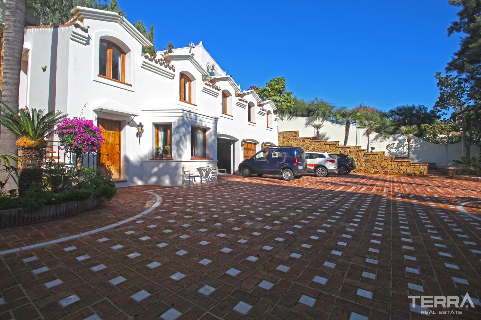 Eksklusiv villa med pool til salg i Paraíso, Benahavís, Spanien - 113993