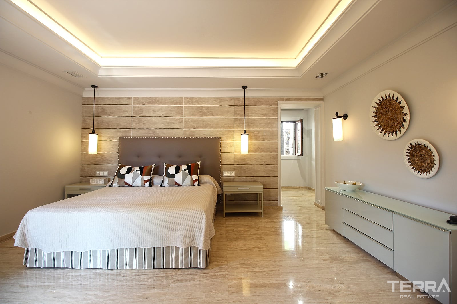 Eksklusiv villa med pool til salg i Paraíso, Benahavís, Spanien - 114017