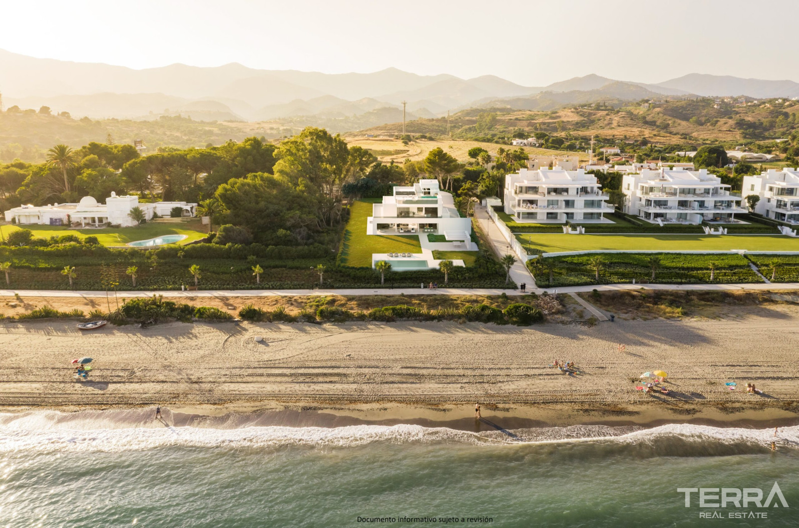 Private Villa for Sale with Infinity Pool in Málaga, Estepona - 114285
