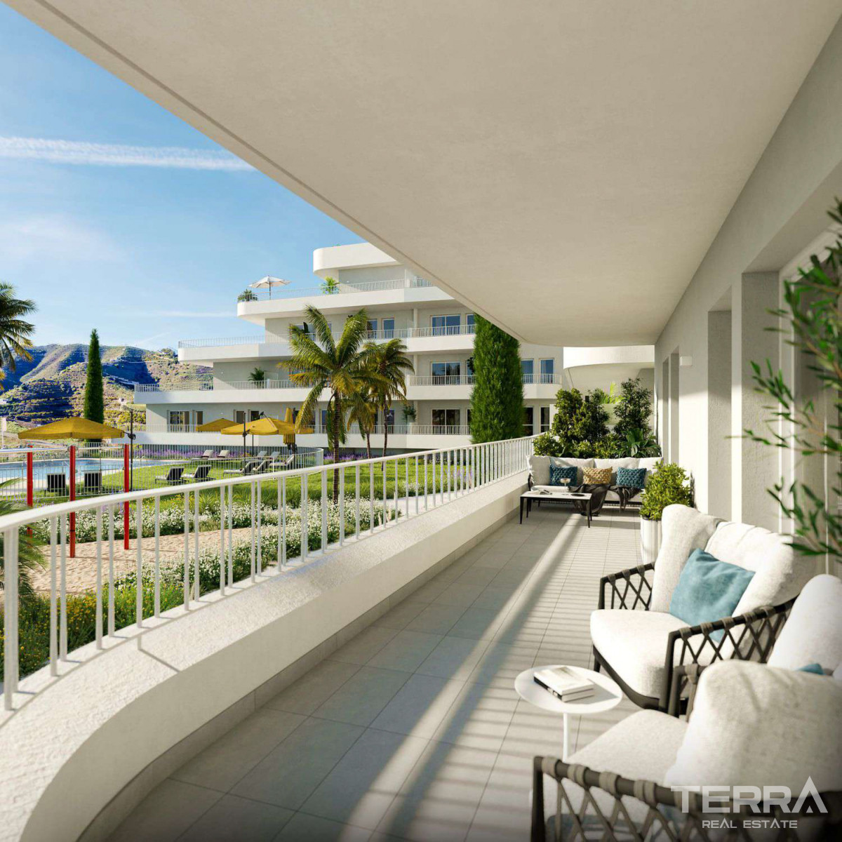 Sea View Apartments for Sale in Fuengirola, Costa del Sol, Spain - 114348