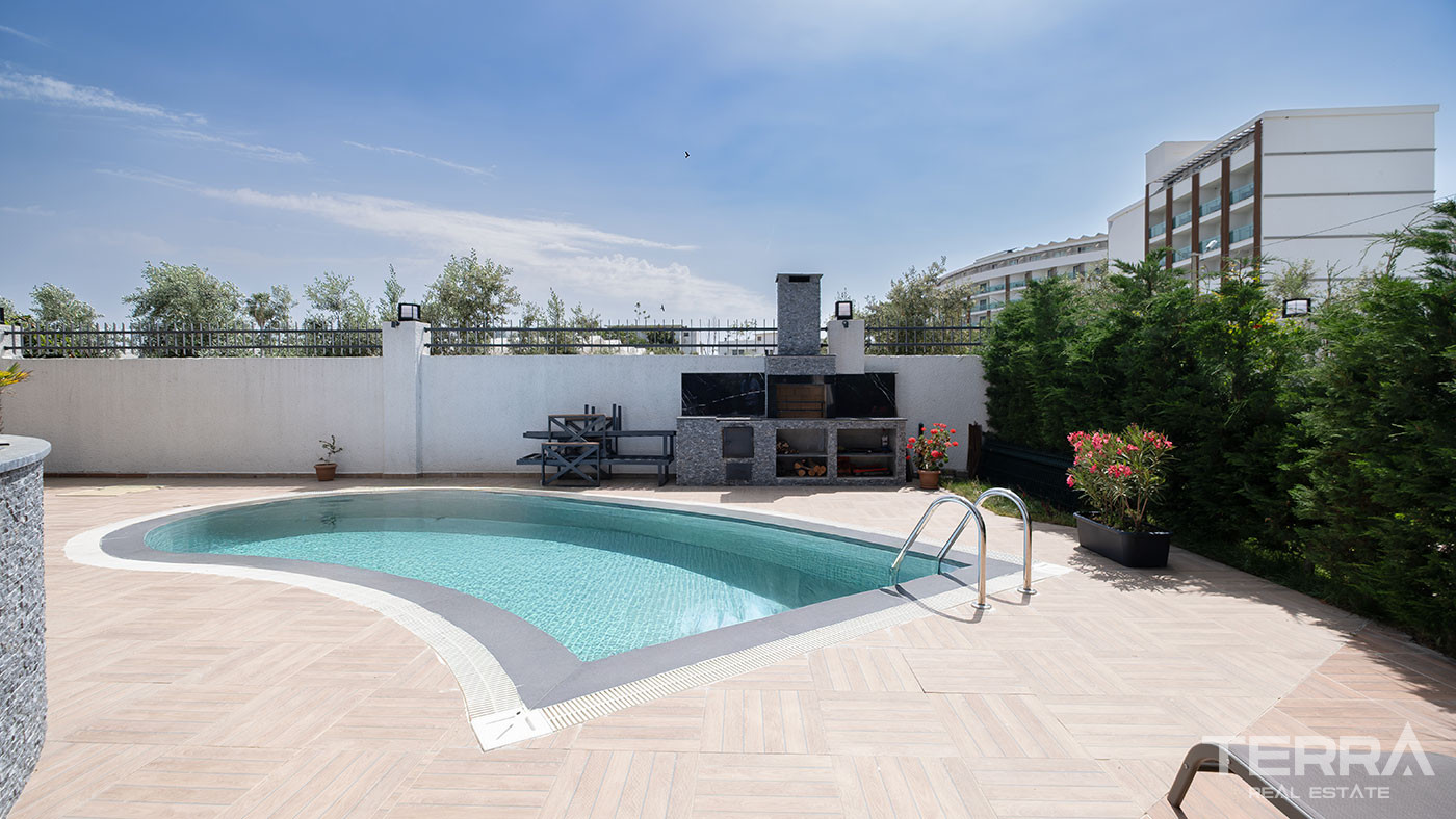 Villa with Private Pool for Sale in Payallar, Alanya, Turkey - 114621