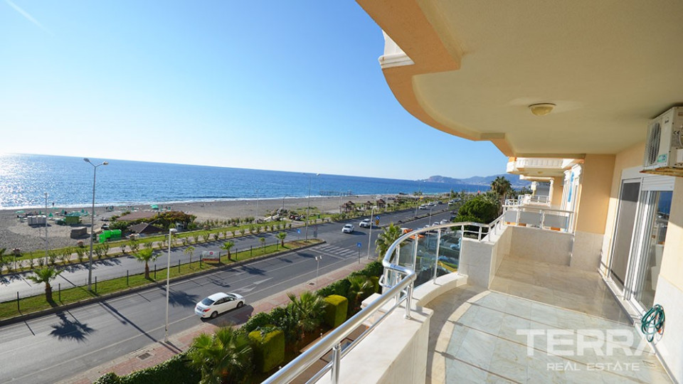 Beachfront apartment for sale in Mahmutlar, Alanya