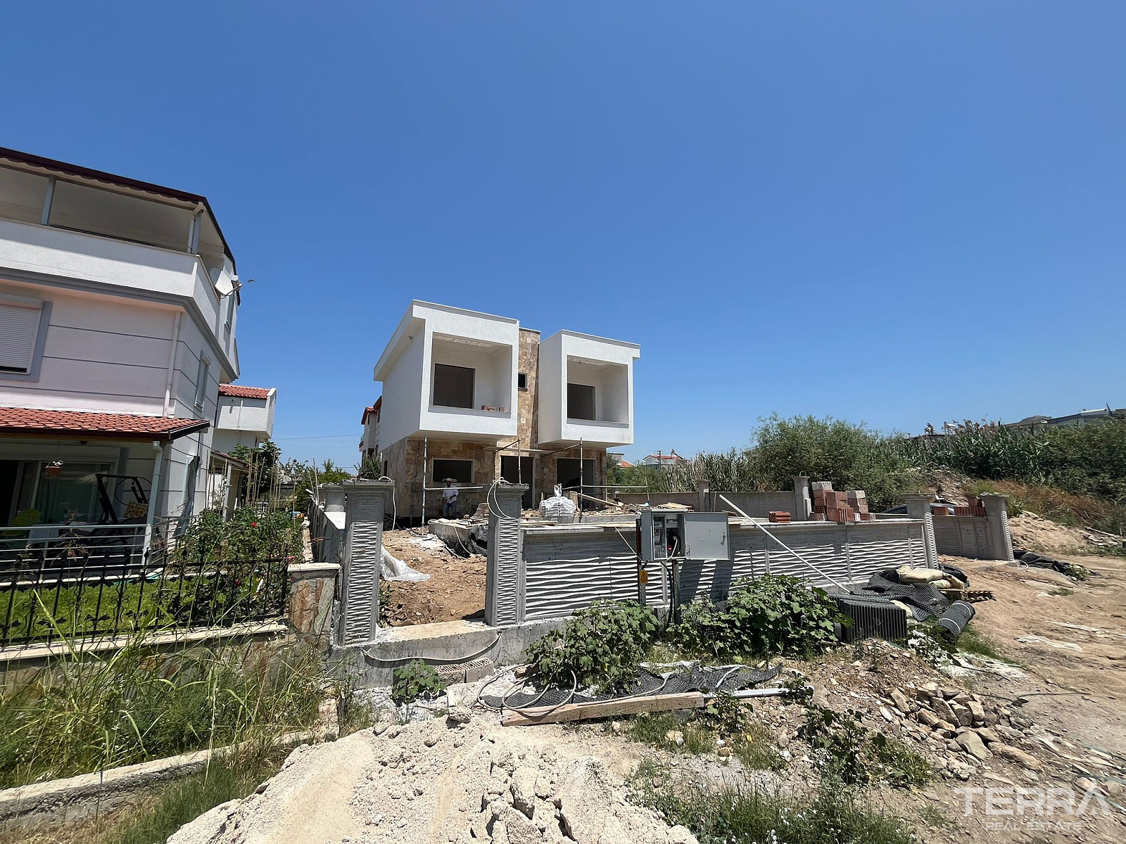 Willa z prywatnym basenem i ogrodem na sprzedaż w Kuşadası, Turcja - 115378