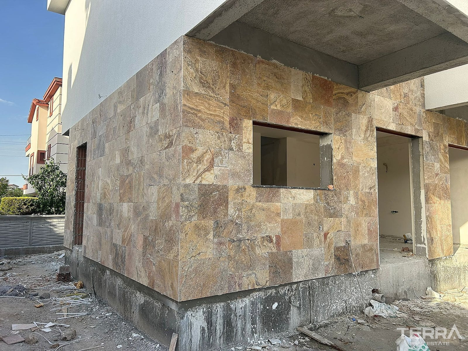 Willa z prywatnym basenem i ogrodem na sprzedaż w Kuşadası, Turcja - 115401