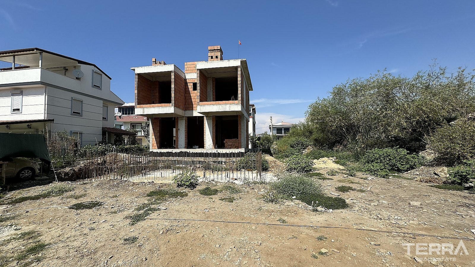 Willa z prywatnym basenem i ogrodem na sprzedaż w Kuşadası, Turcja - 115414