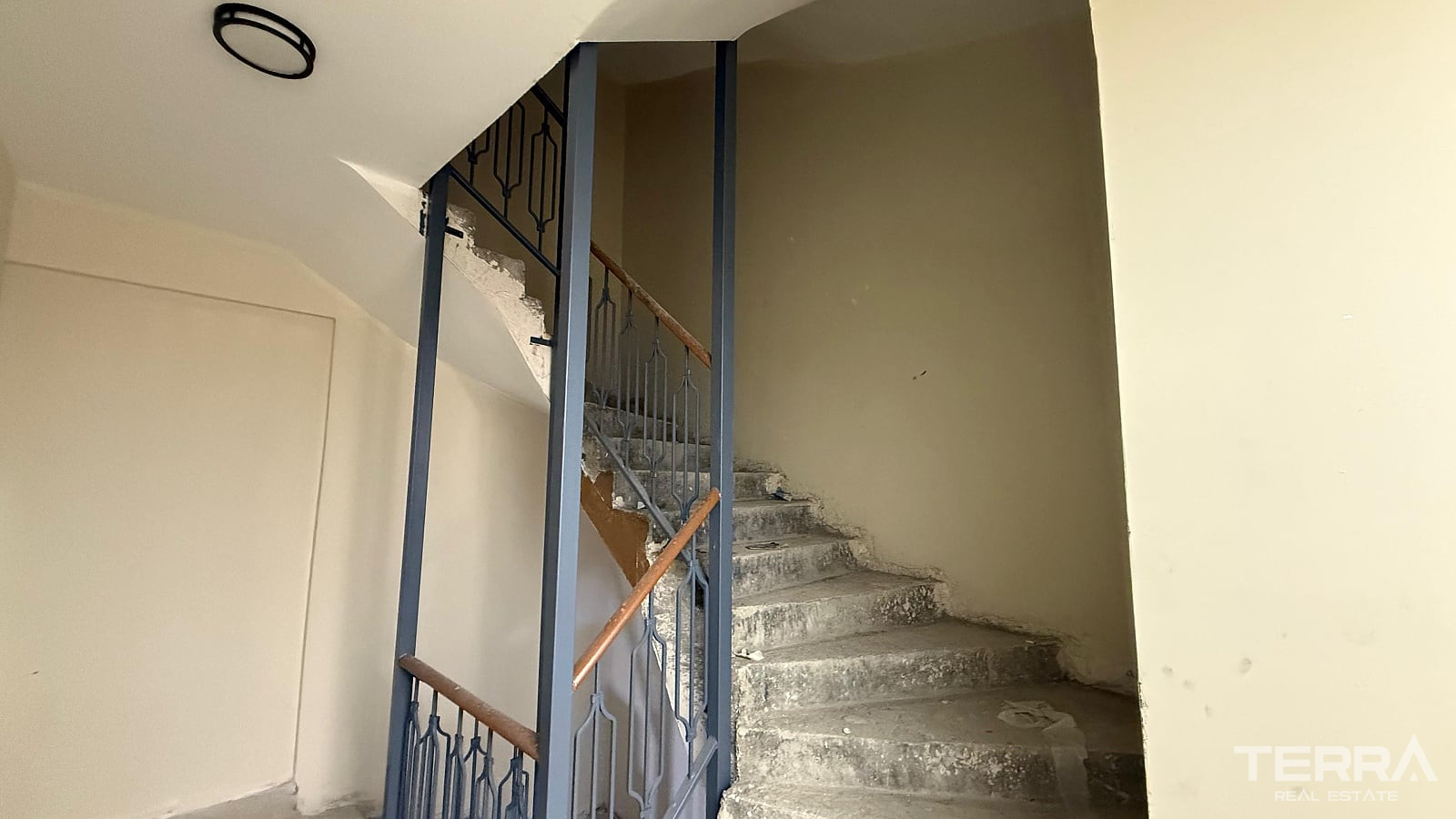 Kuşadası Aydın'da Merkezi Konuma Sahip Sıfır Daireler - 115446