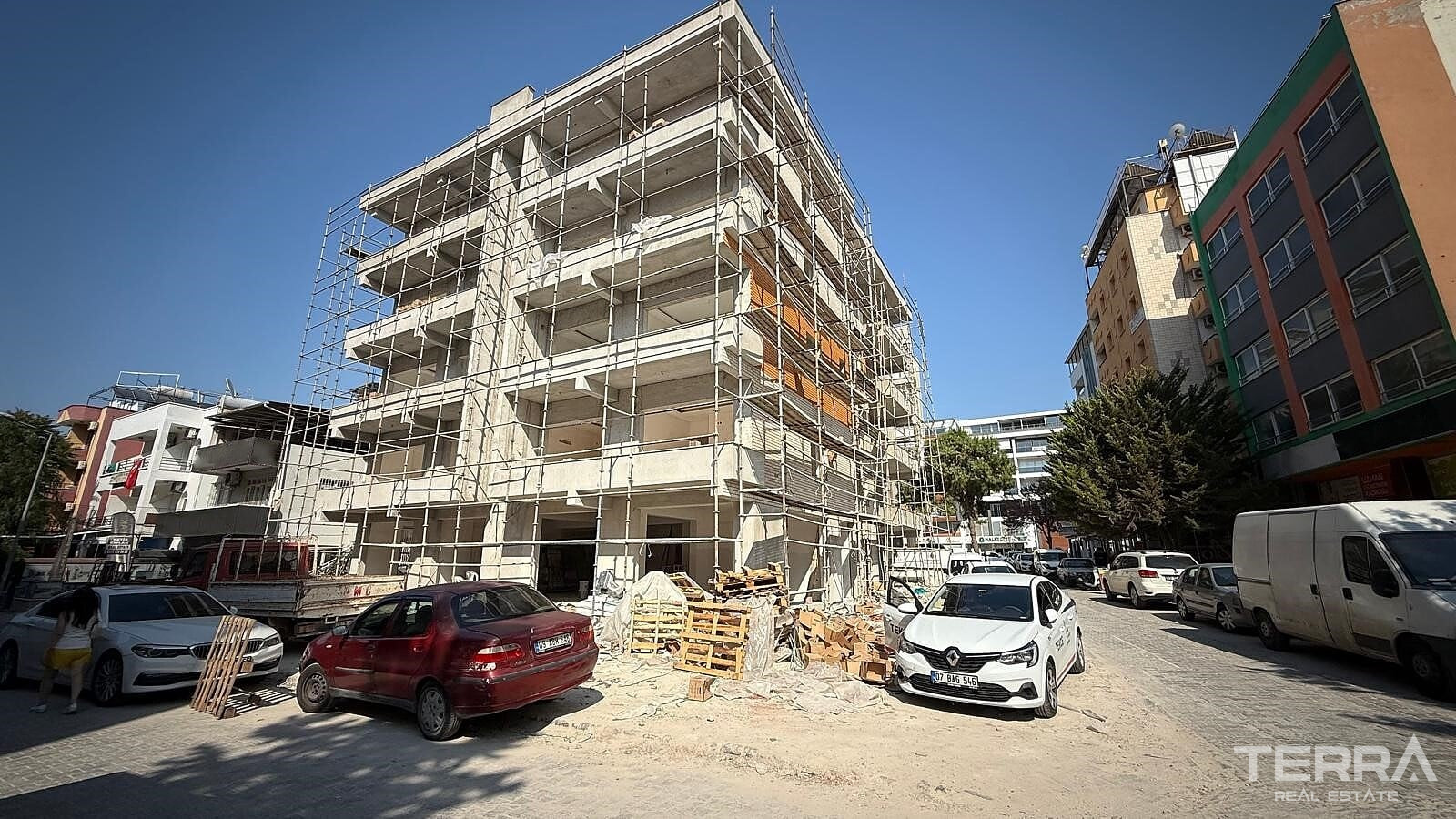 Kuşadası Aydın'da Merkezi Konuma Sahip Sıfır Daireler - 115449
