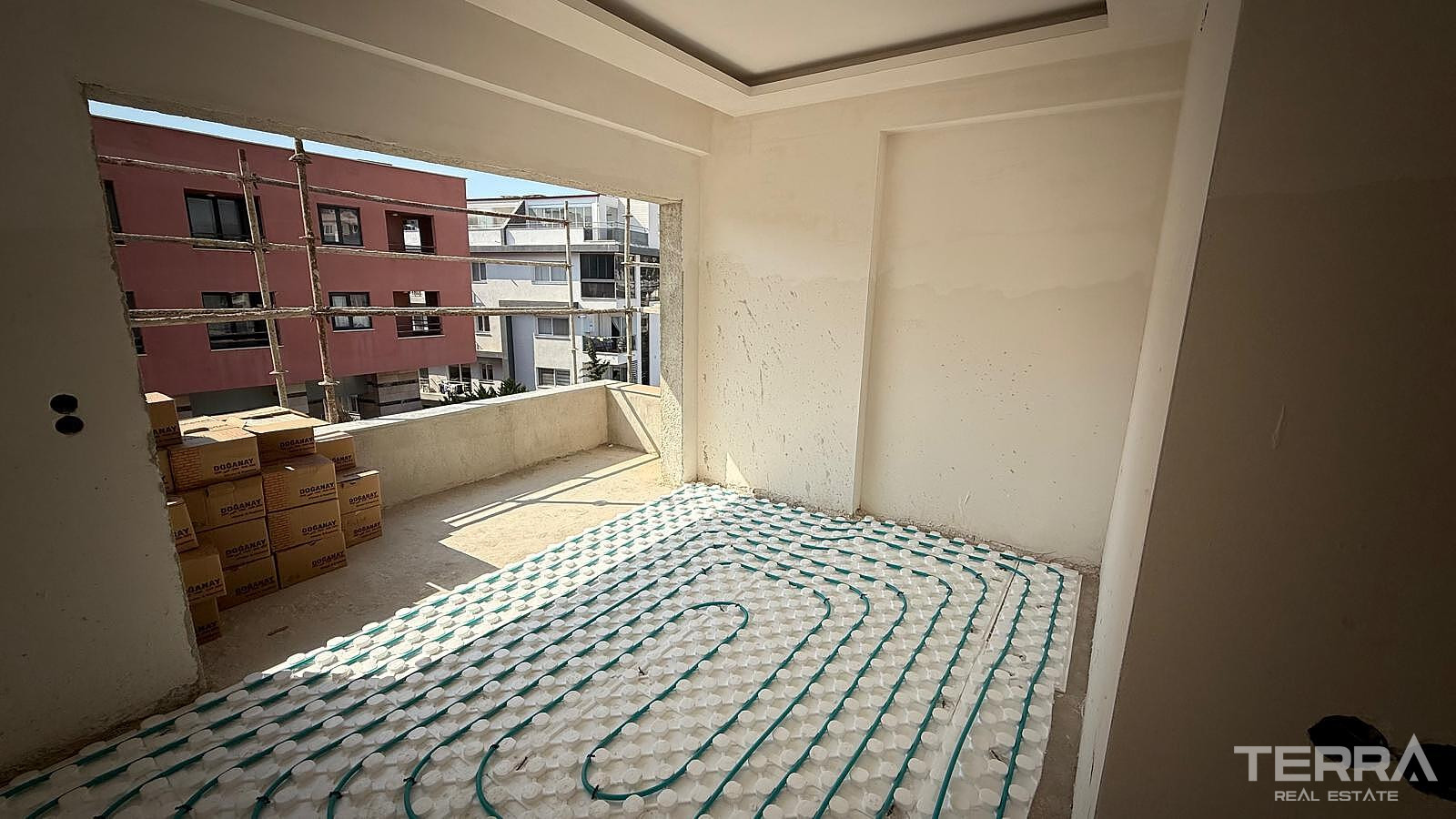 Kuşadası Aydın'da Merkezi Konuma Sahip Sıfır Daireler - 115453