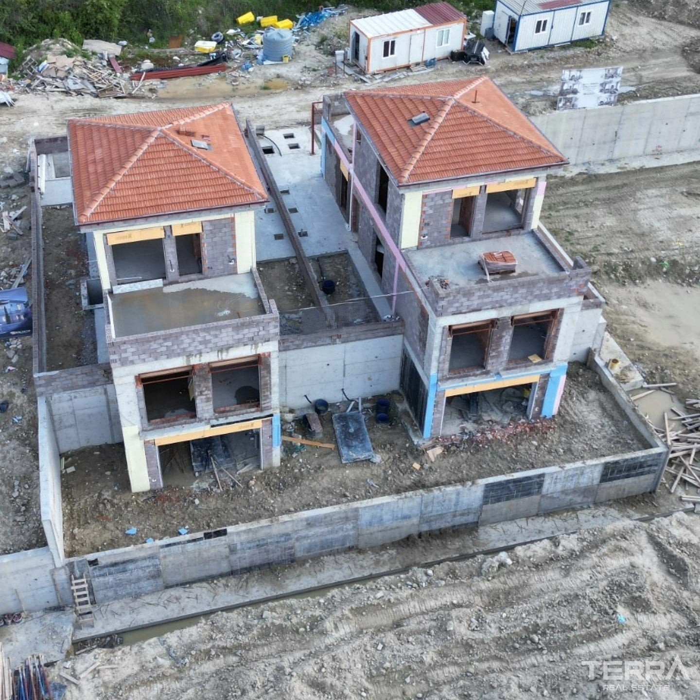 Aydın, Kuşadası'nda Özel Havuzlu Satılık Müstakil Villar - 115474