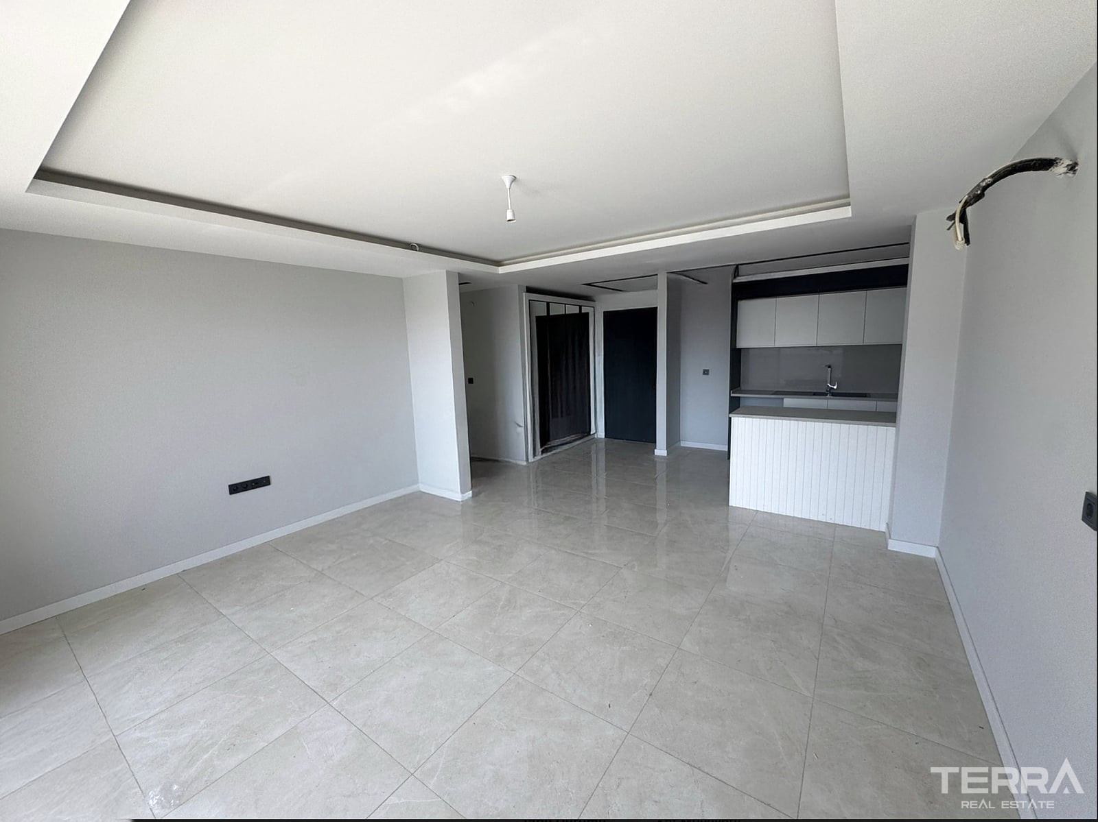 Kuşadası'nda Plaja 1 Km Uzaklıkta Satılık Sıfır Daireler - 115484