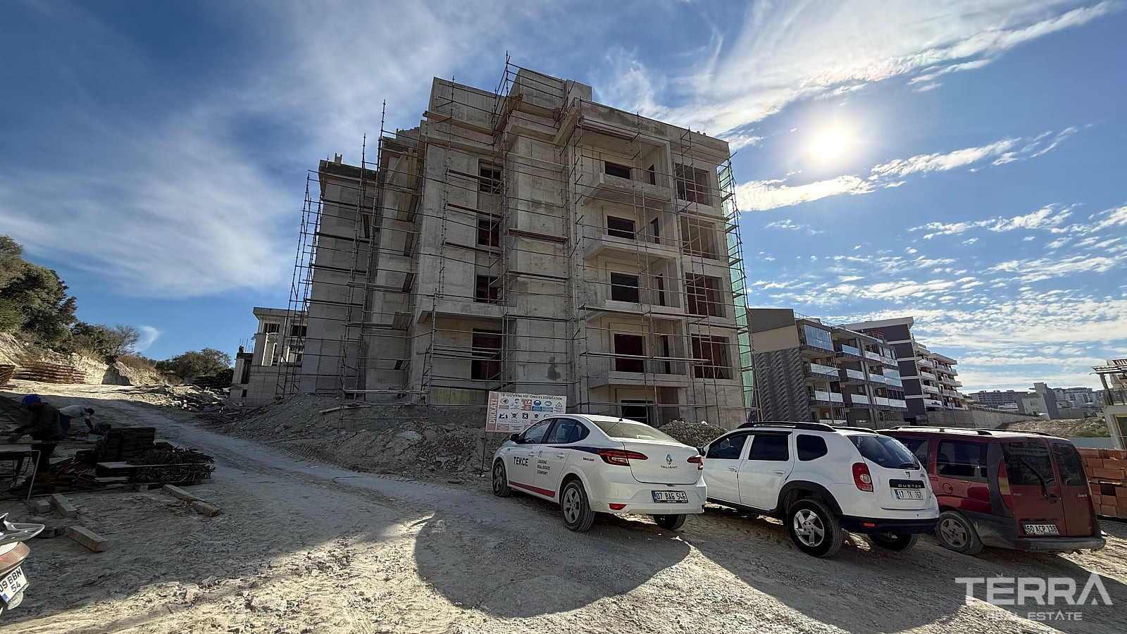 Aydın, Kuşadası'nda Yüzme Havuzlu Sitede Satılık Sıfır Daireler - 115533