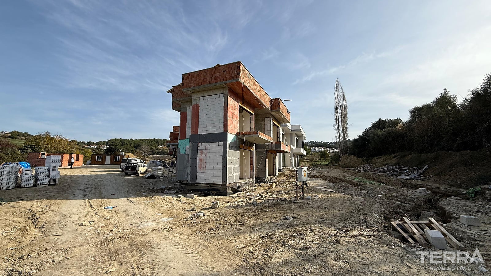 Villas with Private Pools for Sale in Kuşadası, Aydın - 115567