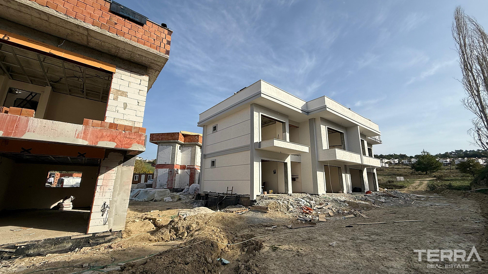 Villas with Private Pools for Sale in Kuşadası, Aydın - 115569