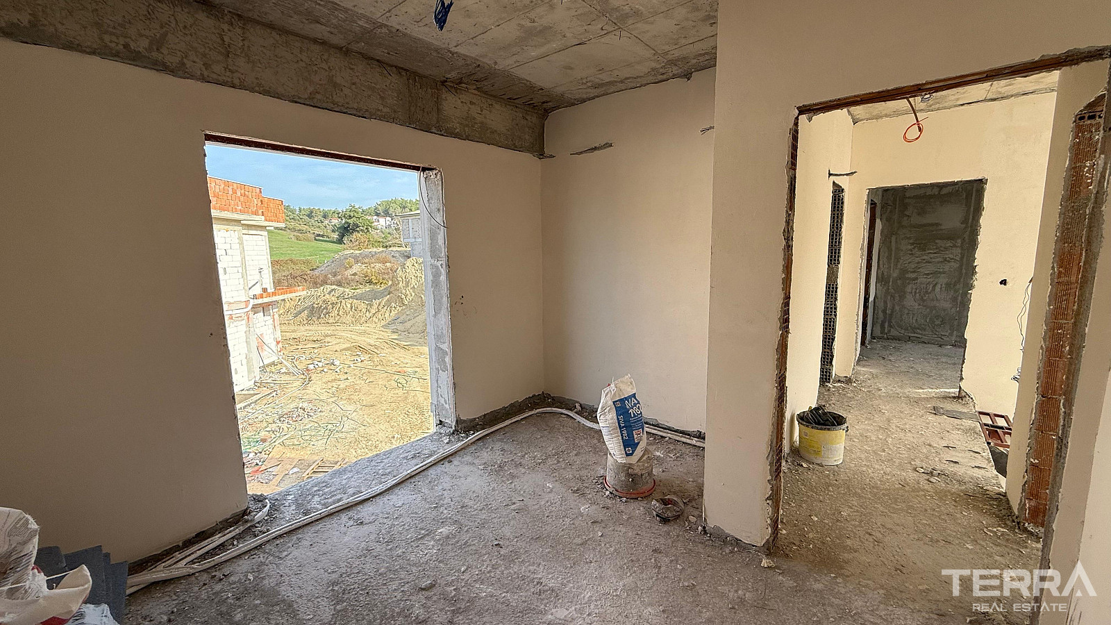 Villas with Private Pools for Sale in Kuşadası, Aydın - 115575