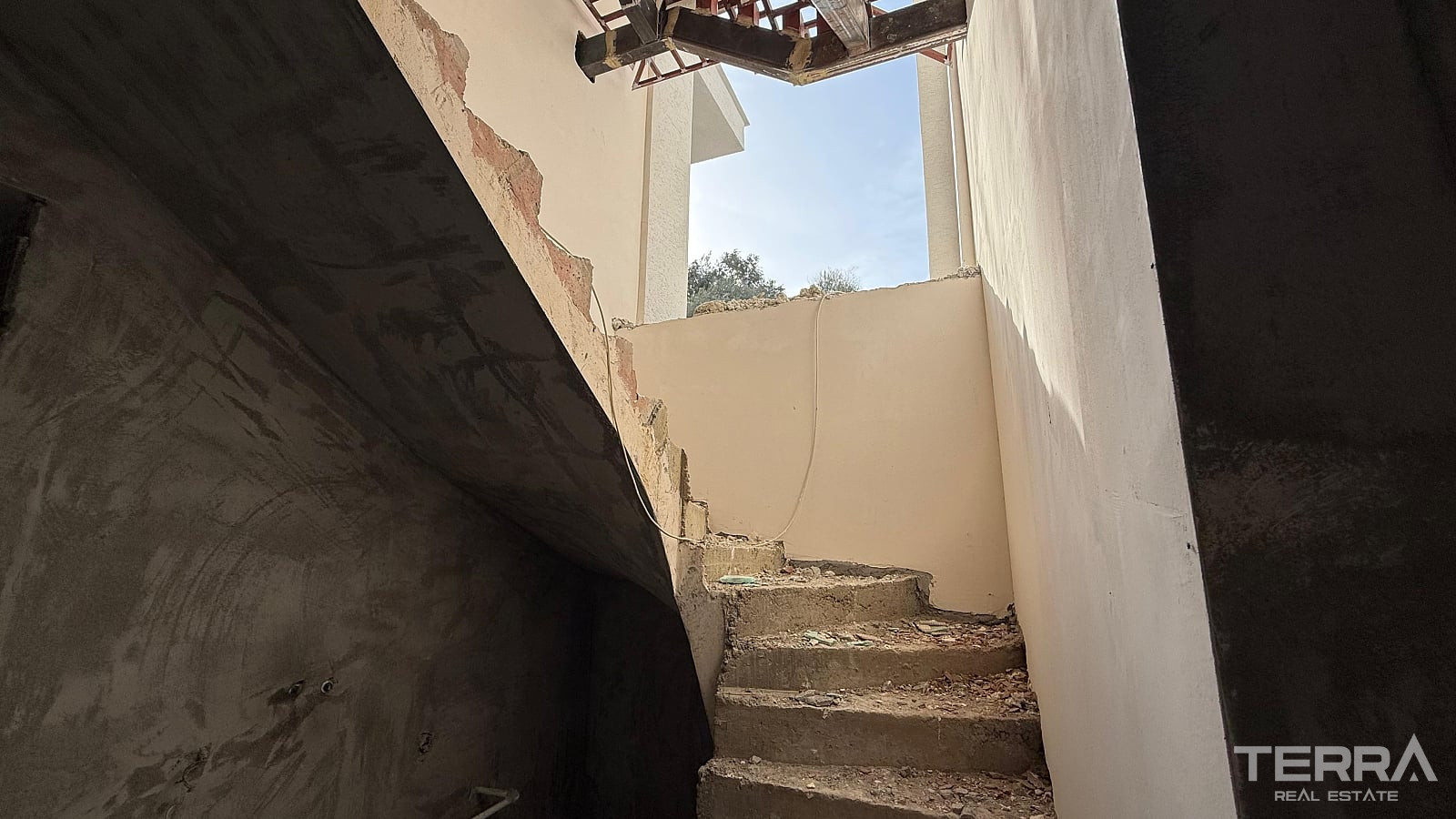 Villas with Private Pools for Sale in Kuşadası, Aydın - 115582