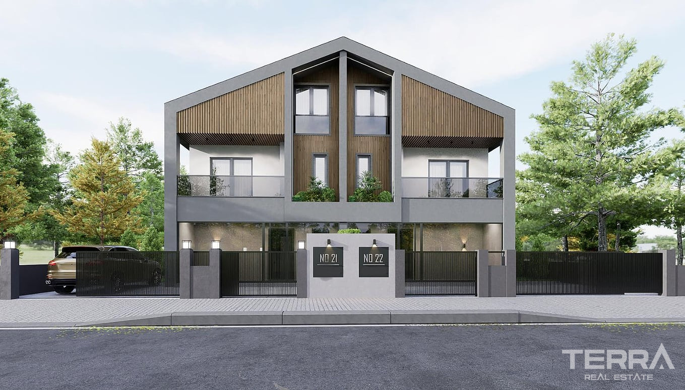 Villas with Gardens for Sale in Çankaya, Ankara, Turkey - 115836