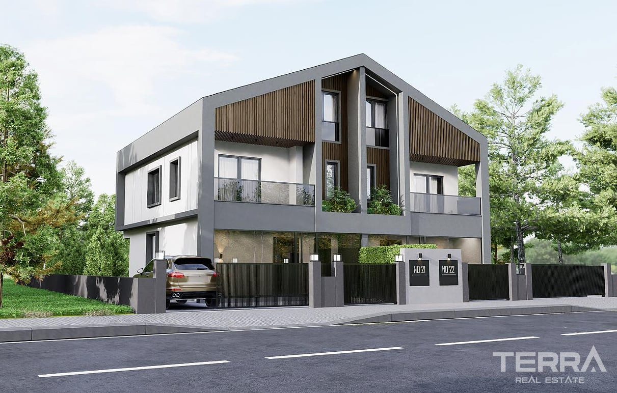 Villas with Gardens for Sale in Çankaya, Ankara, Turkey - 115837