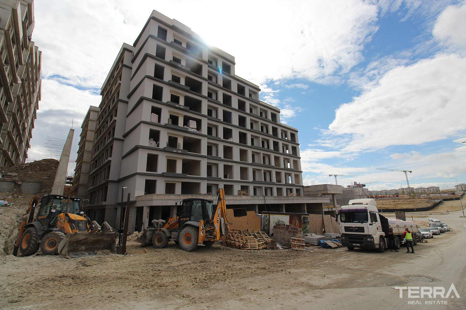 Apartments for Sale in Ankara, Sincan - 116065